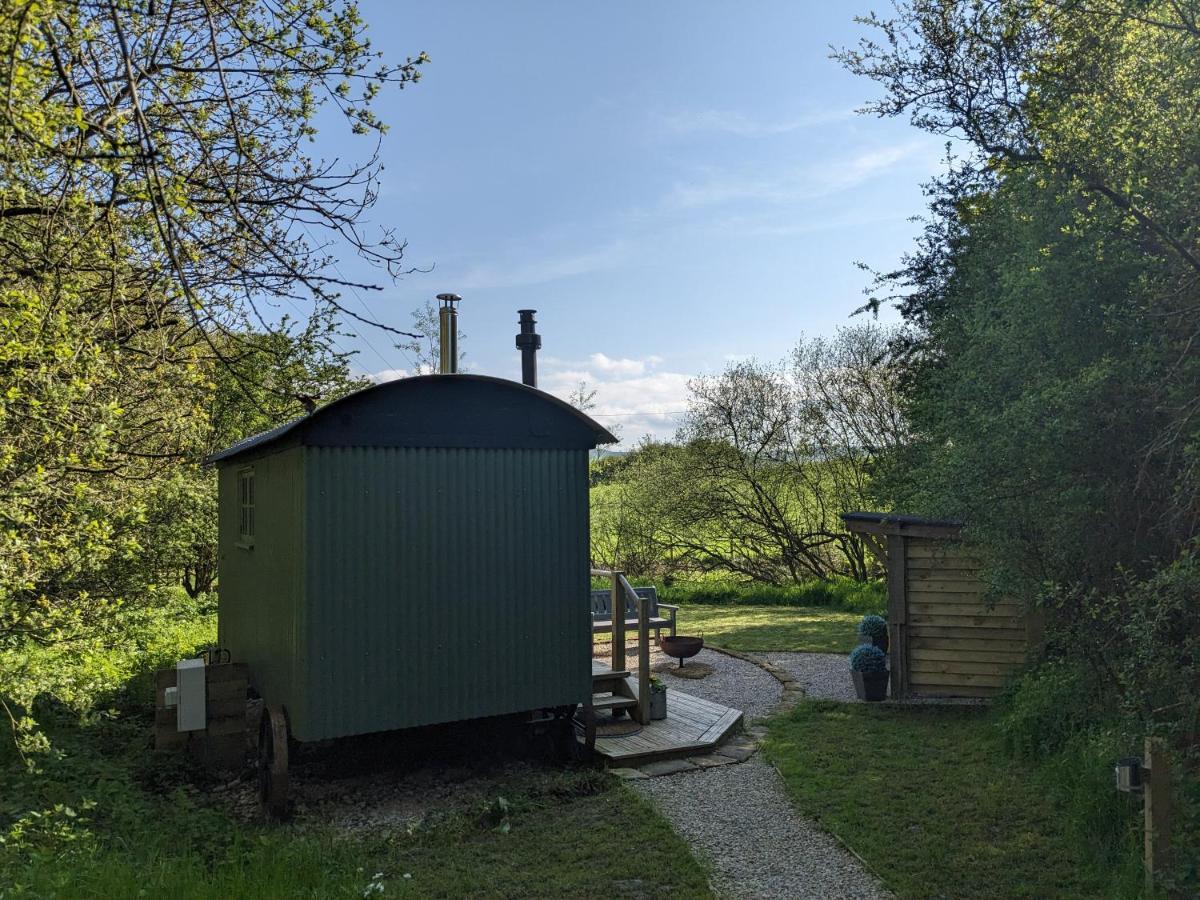 Hut In The Glade, Shepherds Hut With Hot Tub Fryup Extérieur photo