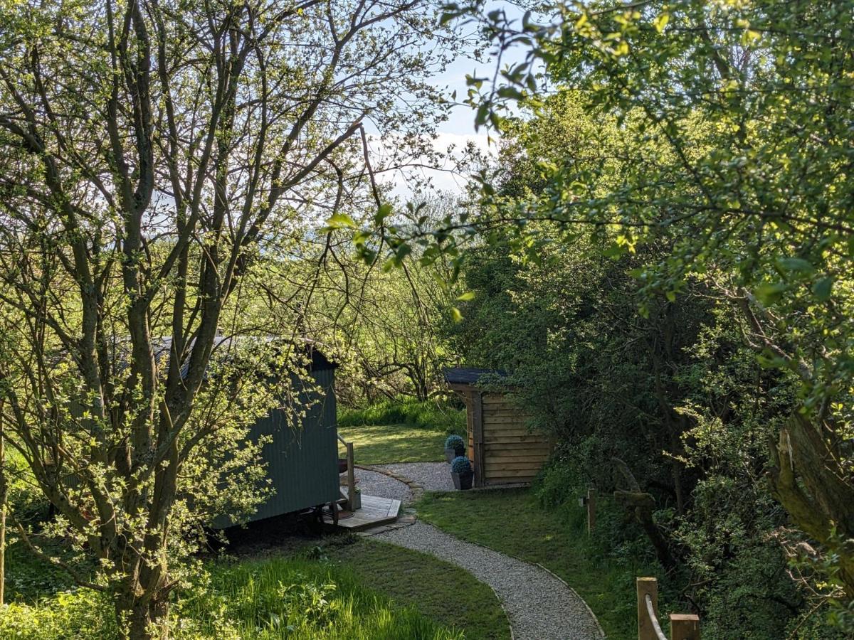 Hut In The Glade, Shepherds Hut With Hot Tub Fryup Extérieur photo